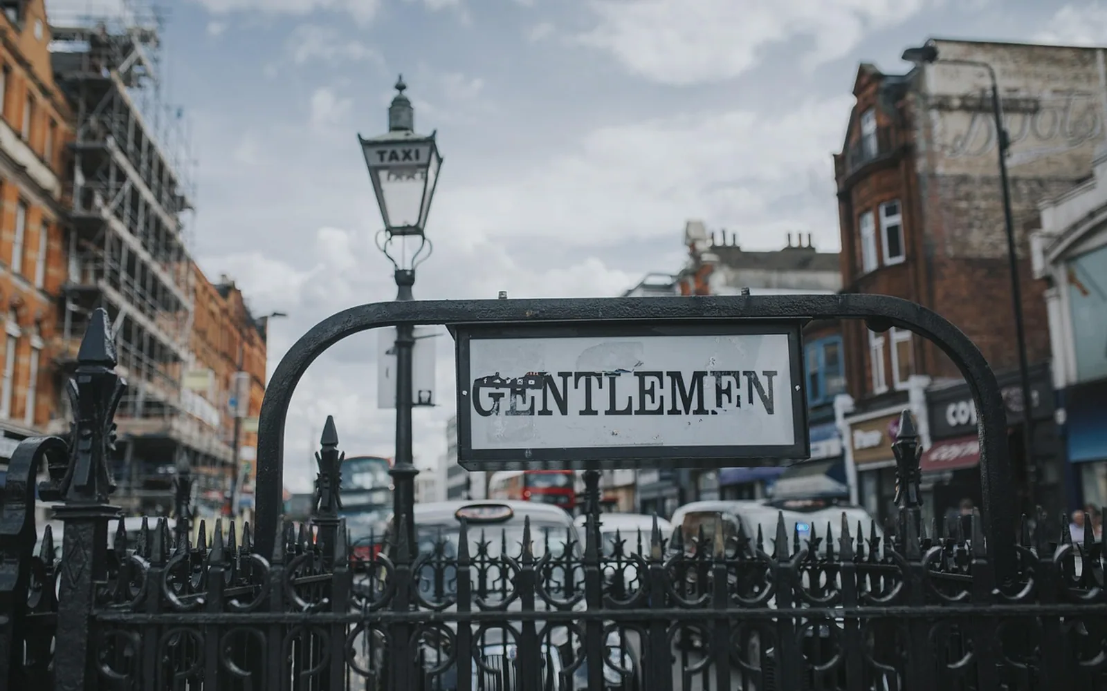 Gentlemen, signage and london
