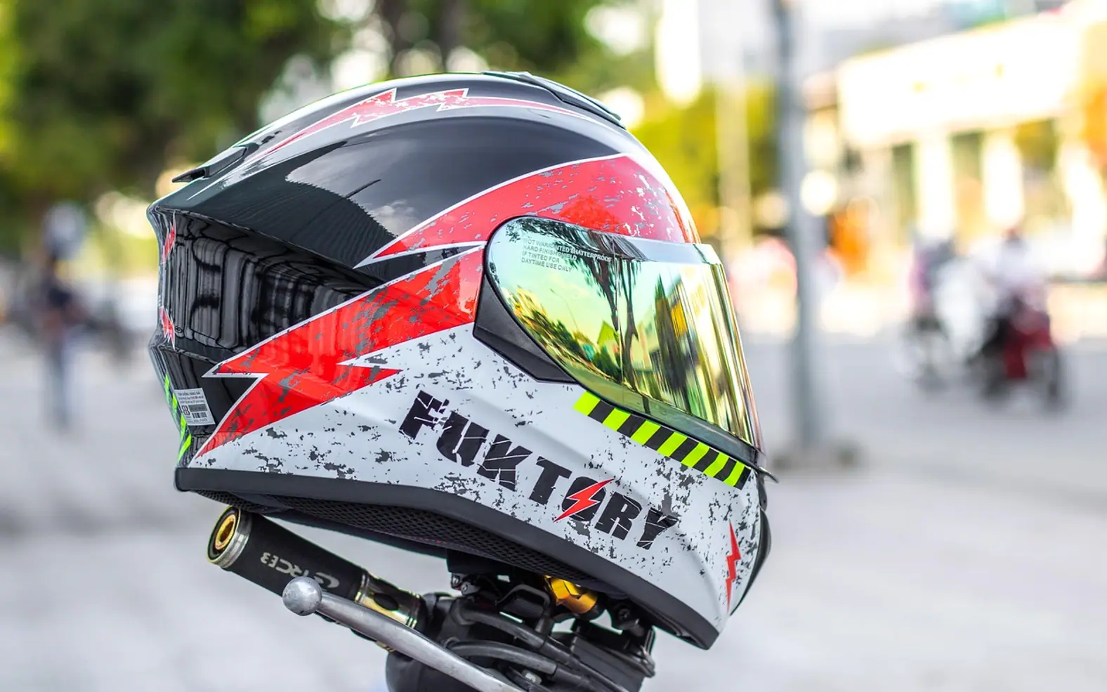 Helmets, motorcycle helmets and helmet